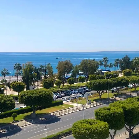 Cende Court 2 Bedroom Apartment - Sea Views * Limassol