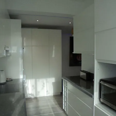 Apartment Cende Court 2 Bedroom Apartment - Sea Views *